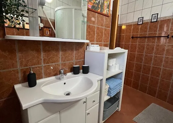 M Apartman Cres